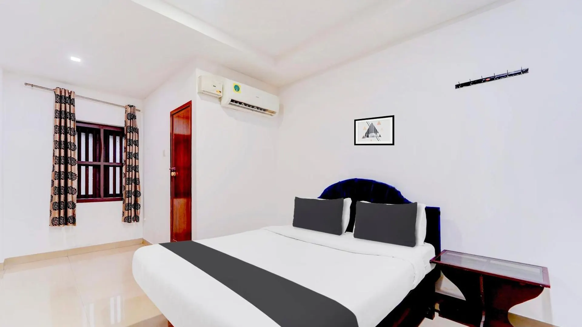 Hotel O Kunnamangalam Near Bus Stand