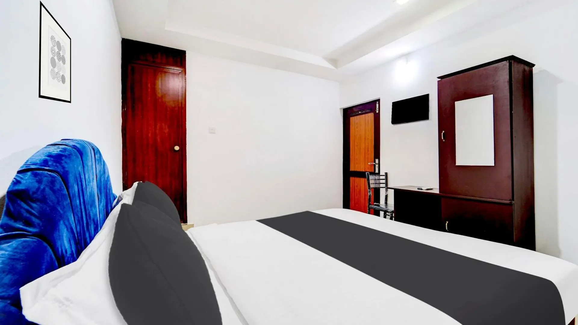 Hotel O Kunnamangalam Near Bus Stand